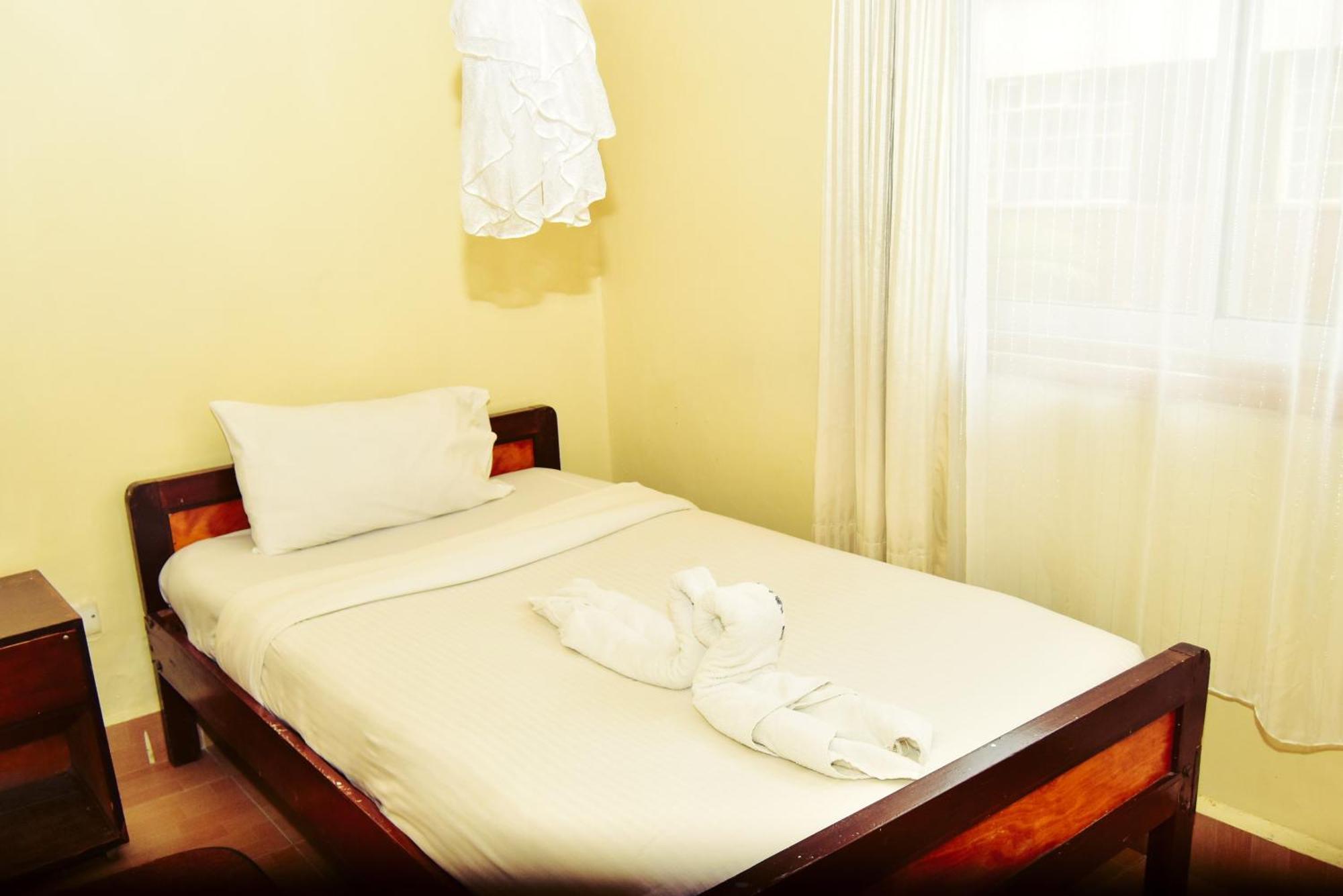 Budget Single Room